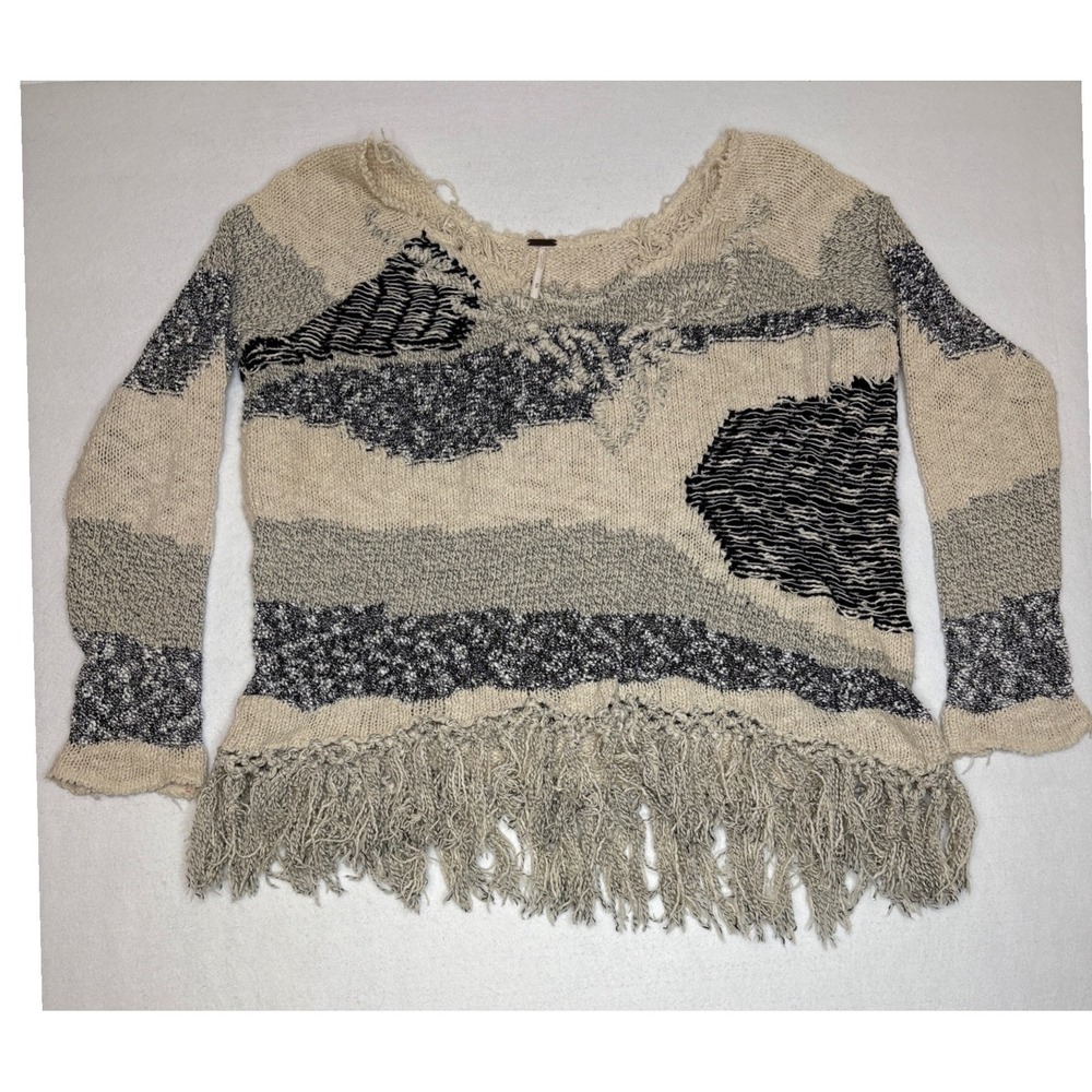 Free People Women Sweater Fringe Hem Abstract Intarsia Knit M Cream Grey Black